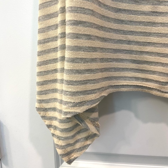 Alya Striped Hi Low Hem Tunic Top with Cut out back and Scoop Neck - Picture 9 of 9